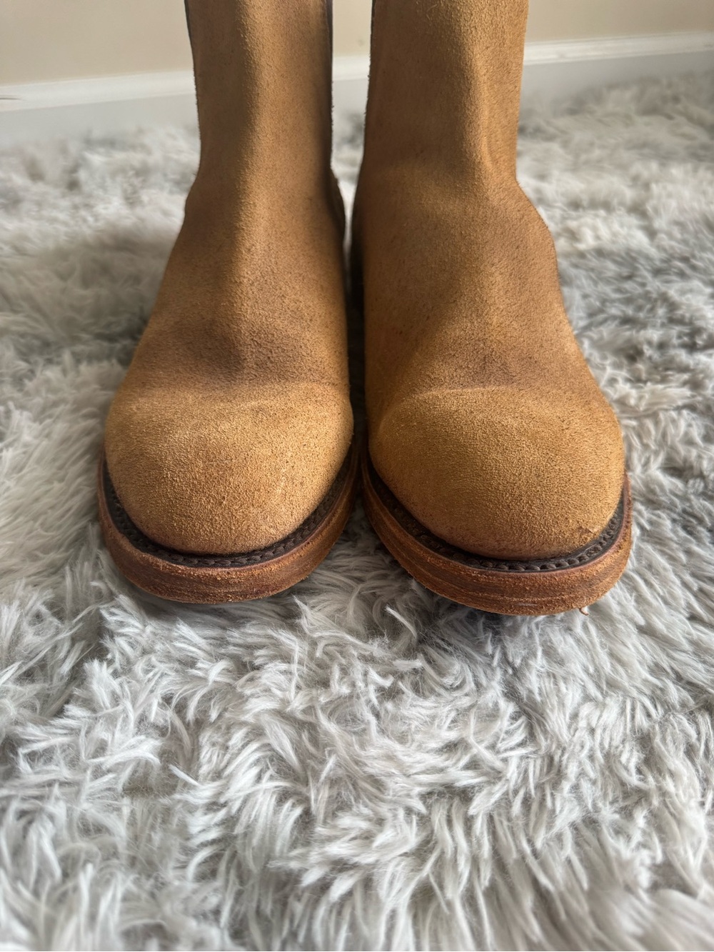 Men's Frye Tan Suede Chelsea Boots - Classic Slip-On Style - Picture 5 of 7
